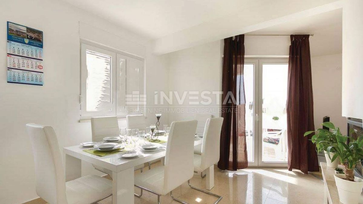 Fasana, Valbandone, casa con piscina