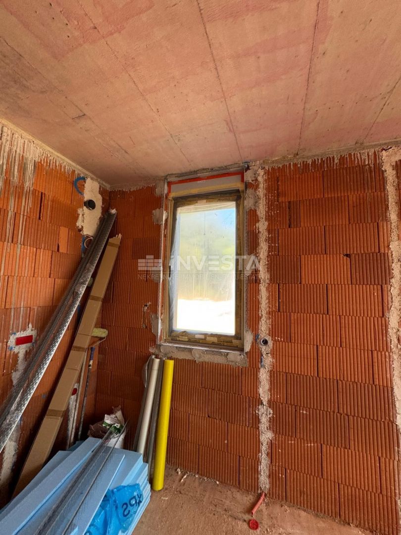 Appartamento al piano terra in una nuova costruzione - zona di Rovigno