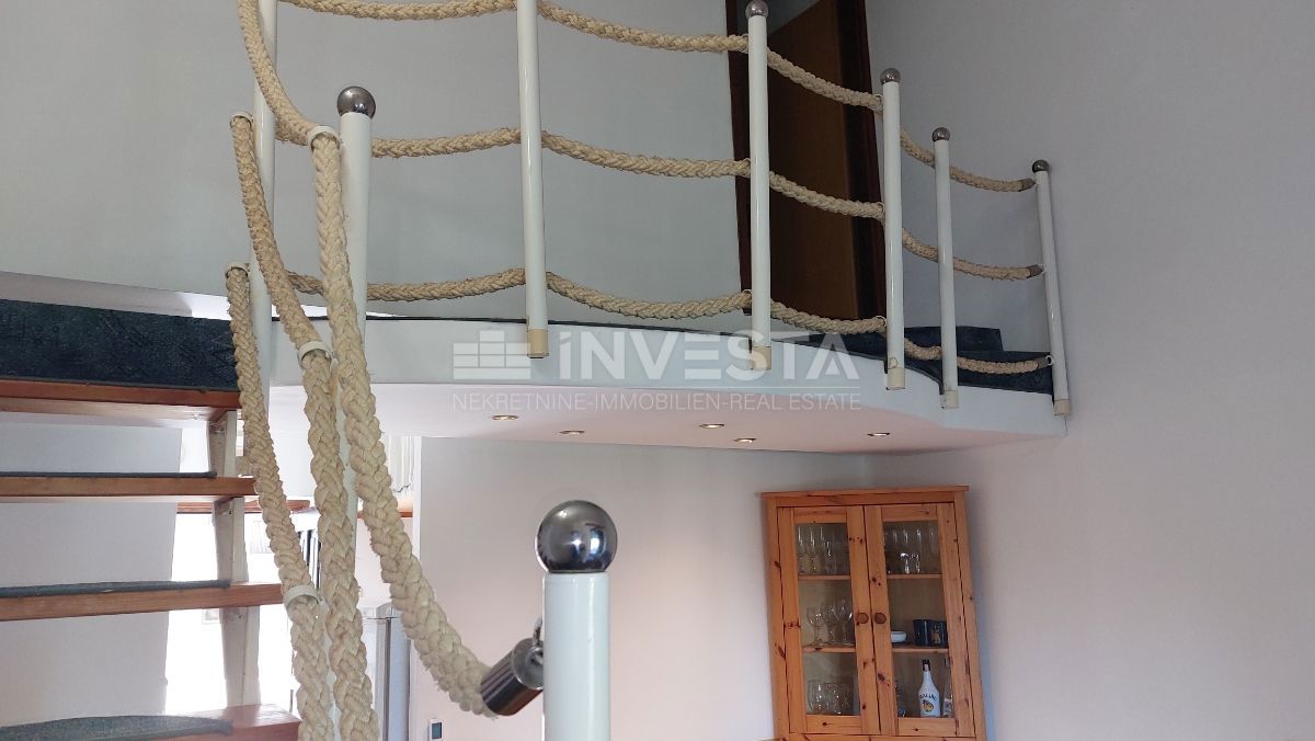 Appartamento duplex a Červar Port