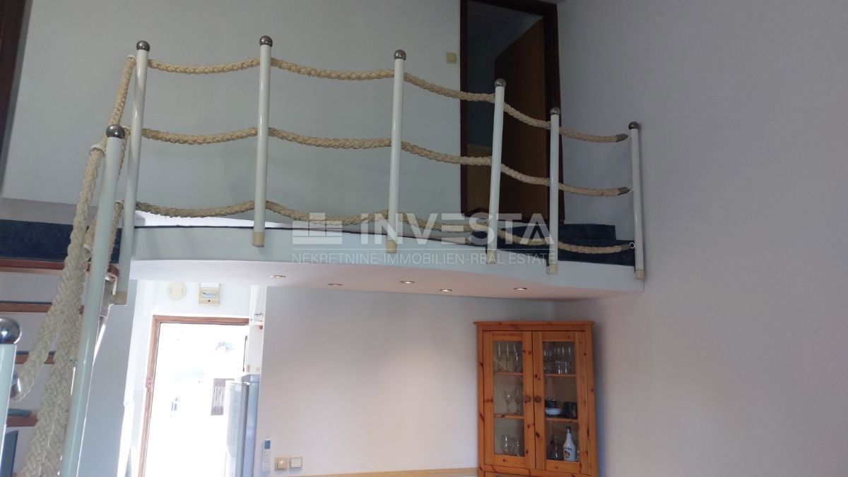 Appartamento duplex a Červar Port