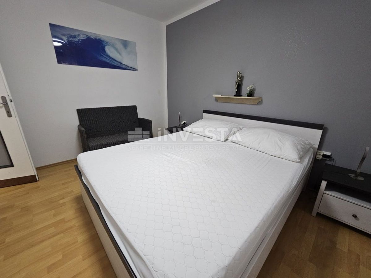 Fažana, appartamento al piano terra con giardino, vicino al centro e alle spiagge