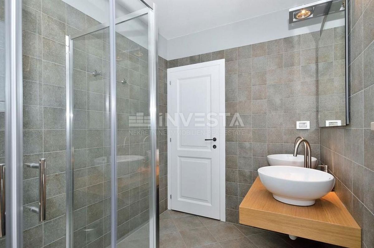 Villa moderna vicino al mare