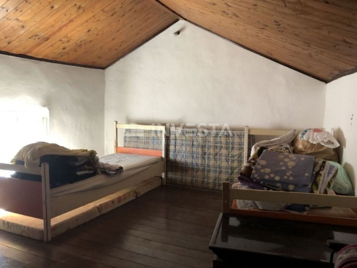 Bale, una casa in pietra autentica, ideale per vivere e investire