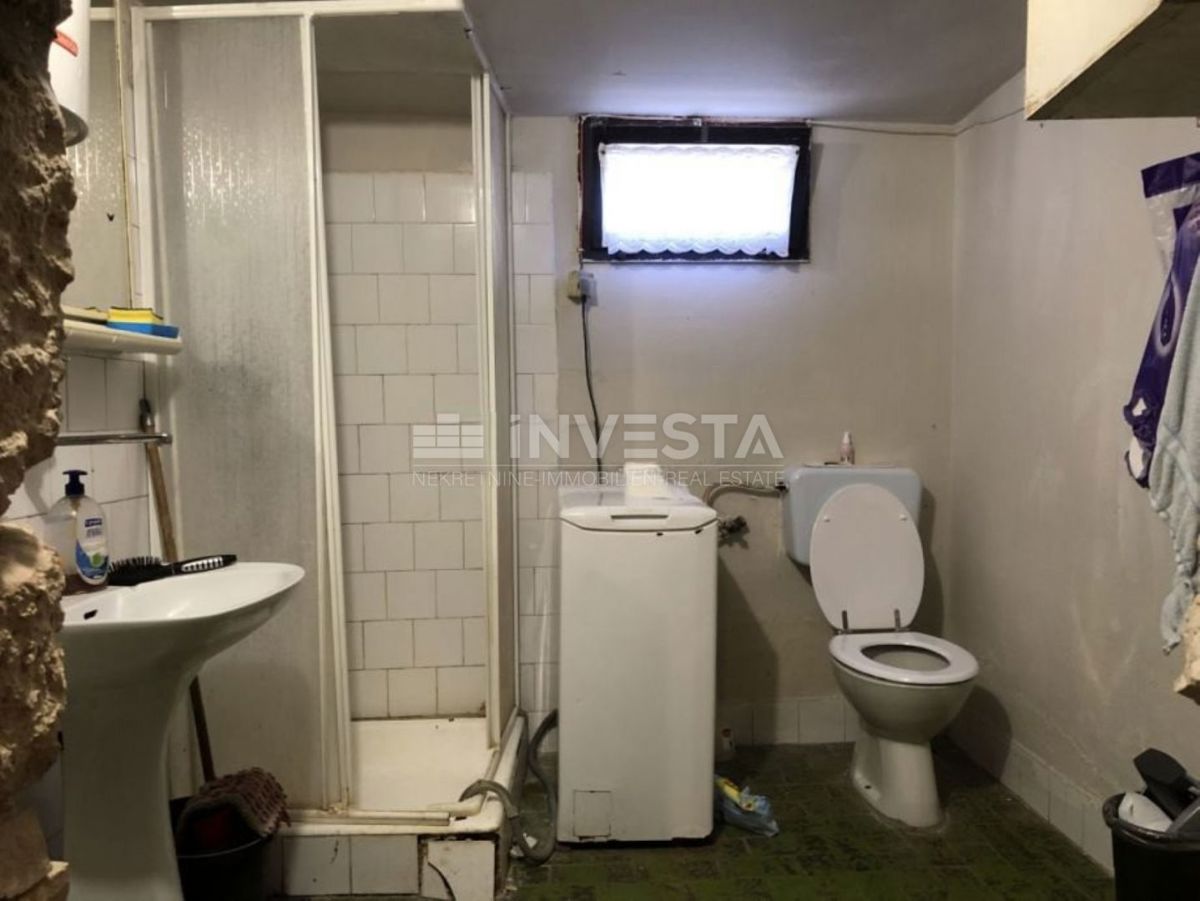 Bale, una casa in pietra autentica, ideale per vivere e investire