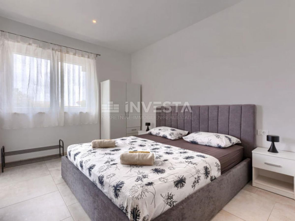 Dignano, villa indipendente al piano terra con piscina, nuova costruzione