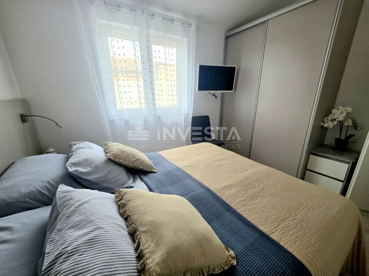 Peroj, appartamento ben attrezzato con vista mare, a 1 km dalla spiaggia