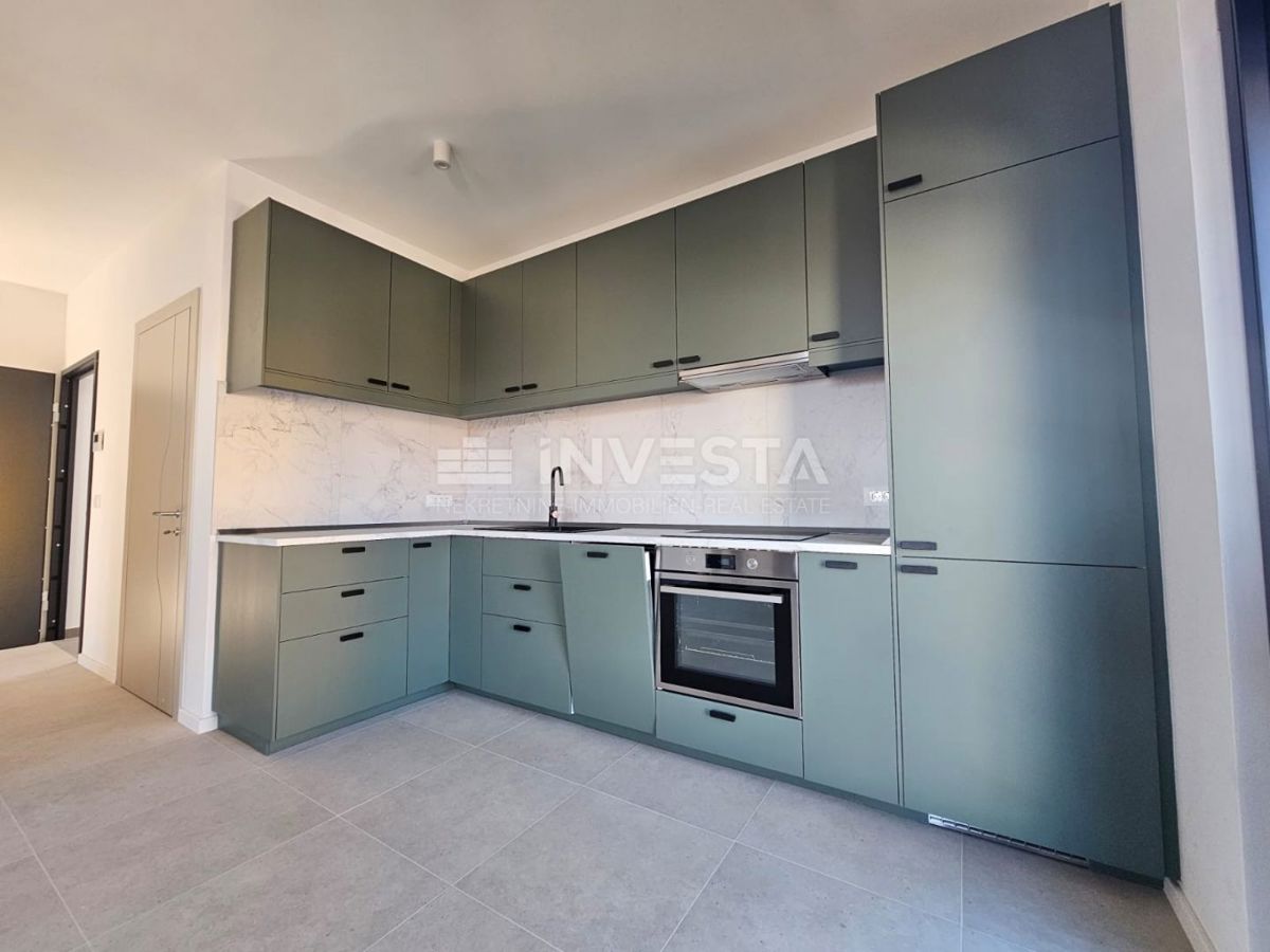 Medolino, Promontore, appartamento di 95 m² con piscina privata, giardino e 2 posti auto