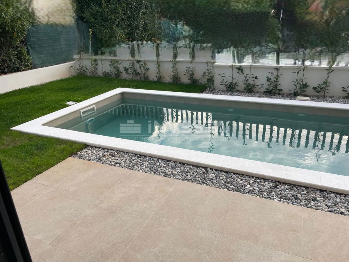 Medolino, Promontore, appartamento di 95 m² con piscina privata, giardino e 2 posti auto