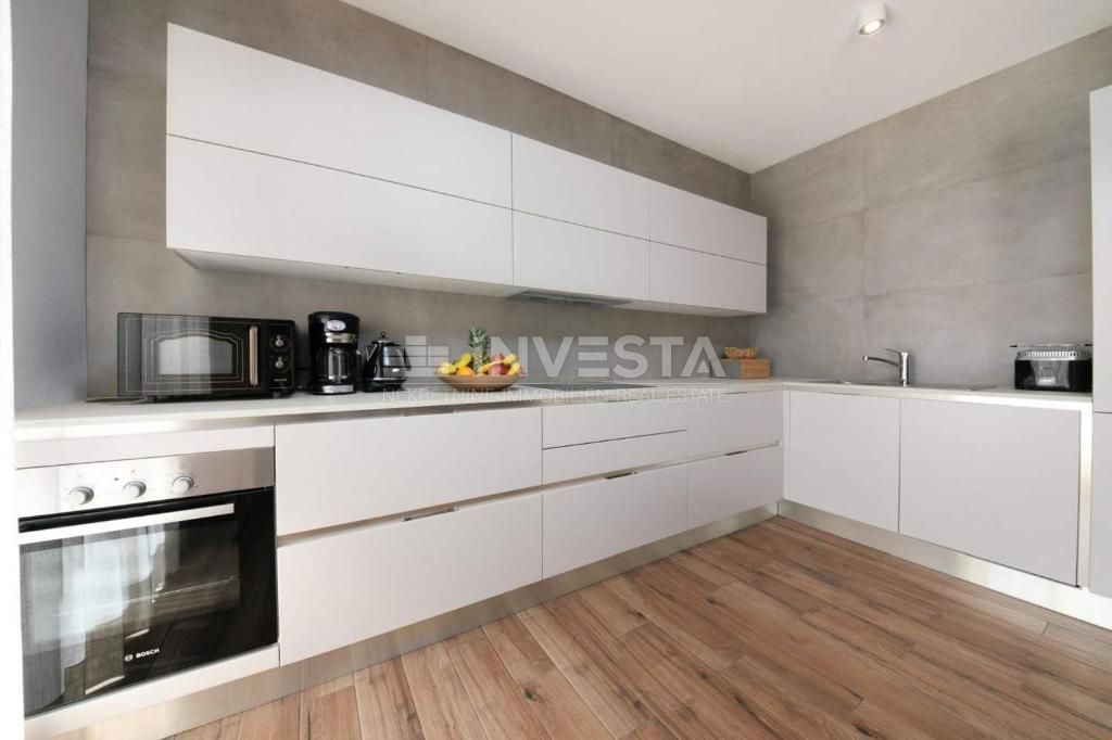 Villa di design con vista mare