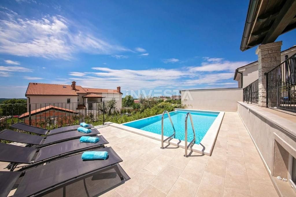 Villa di design con vista mare