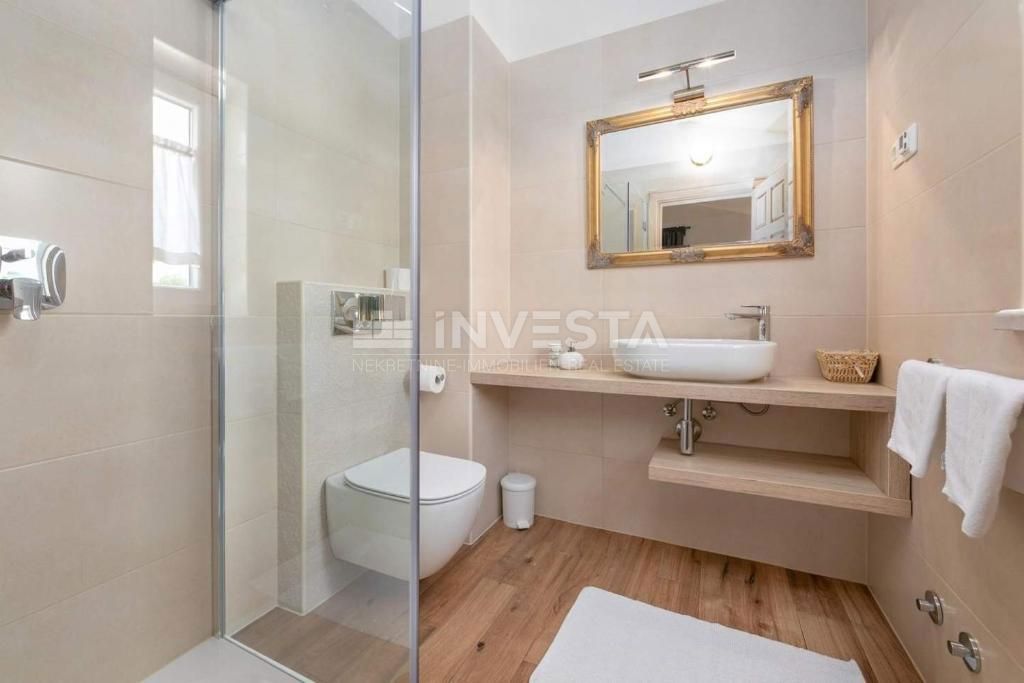 Villa di design con vista mare