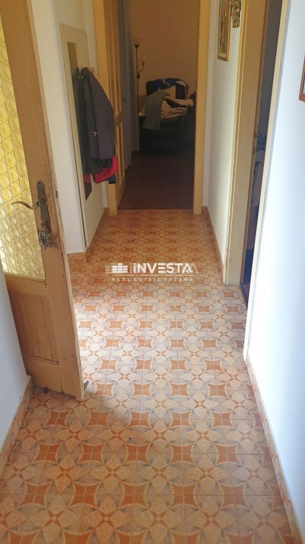 Zona di Pula, Casa indipendente su un terreno edificabile di 1150 m2