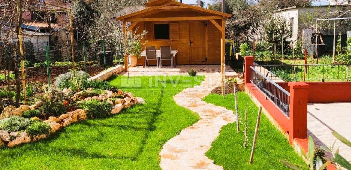 Appartamento spazioso con giardino, a 300 m dal centro di Fasana