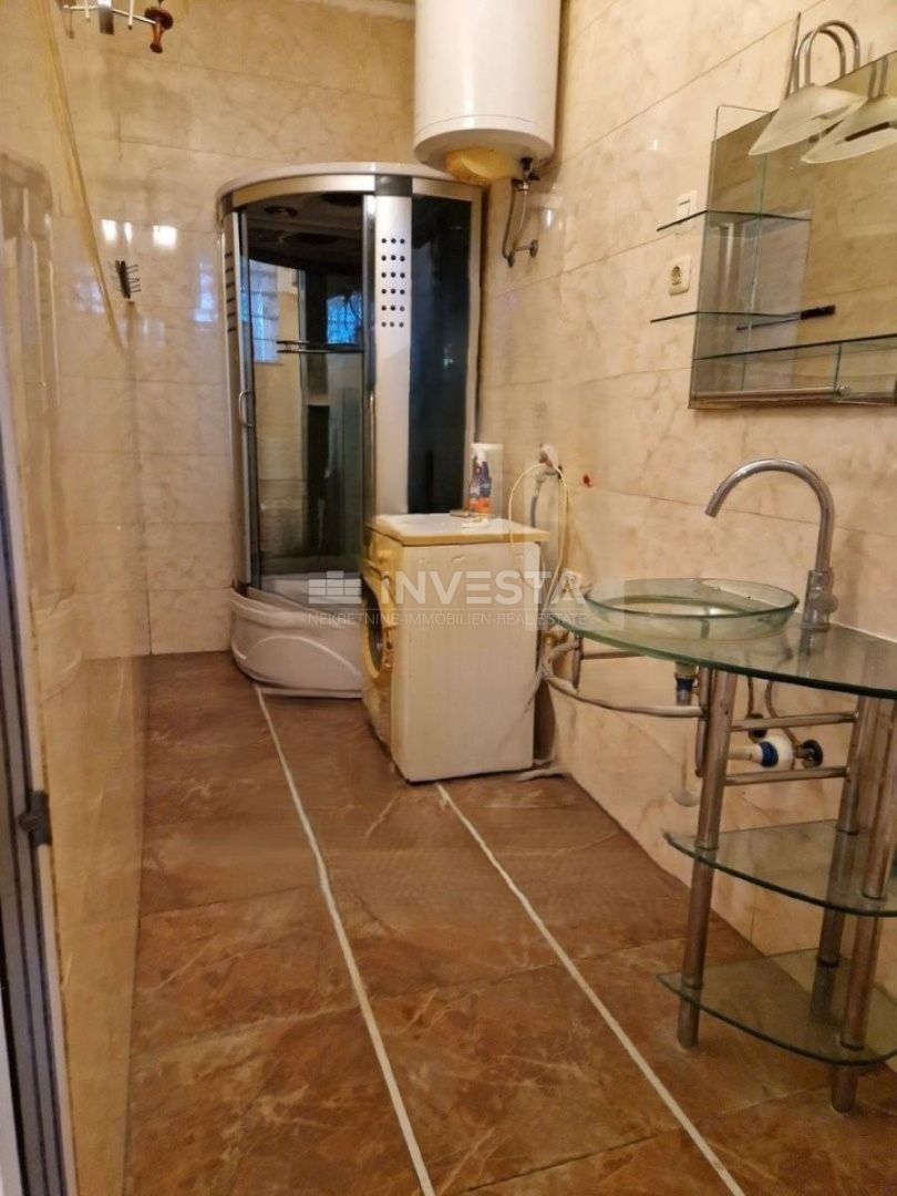 Pola, Gregovica, appartamento economico nel seminterrato vicino al centro città