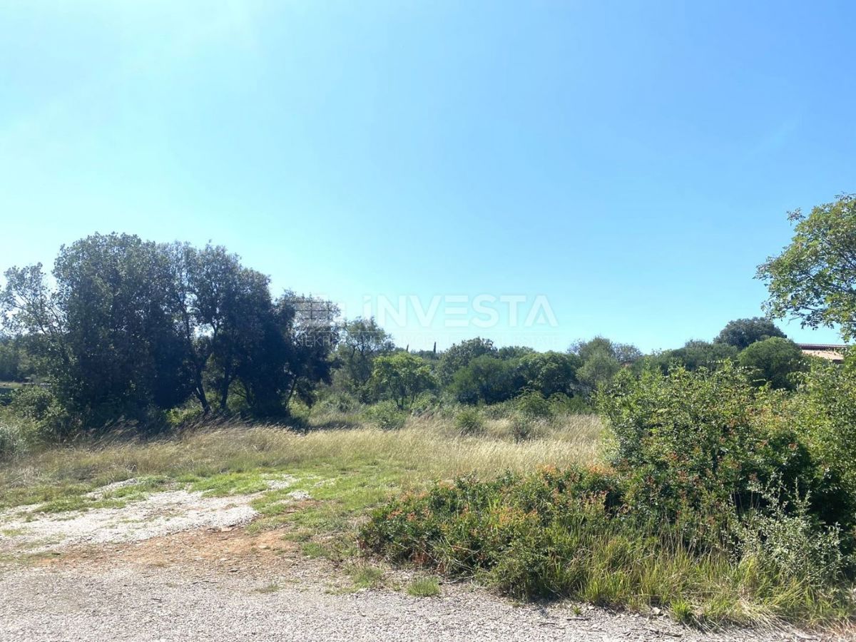  Štinjan, terreno attraente in una posizione eccellente