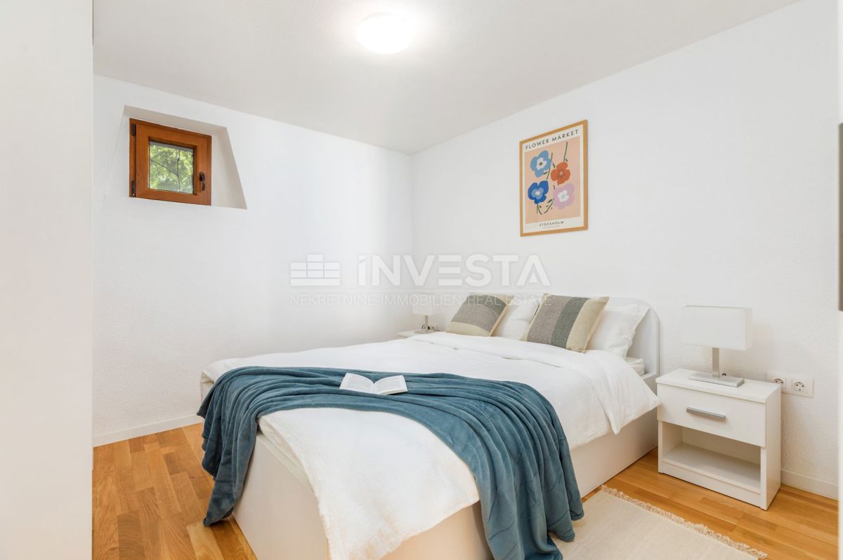 Istria, Šišan - Casa Istriana con 3 Unità Abitative