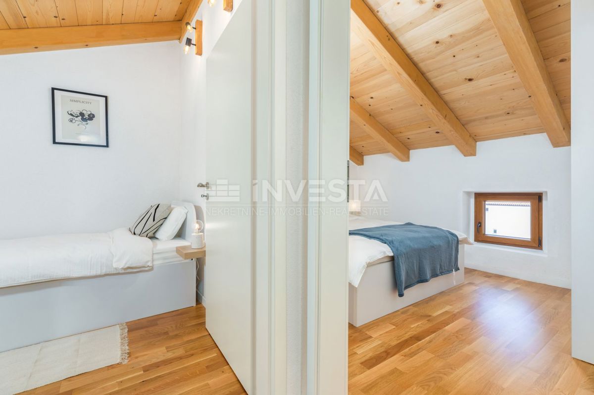 Istria, Šišan - Casa Istriana con 3 Unità Abitative
