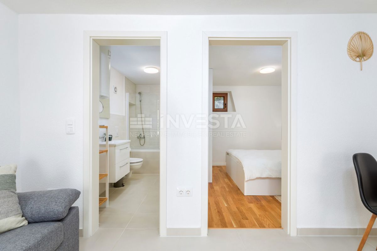 Istria, Šišan - Casa Istriana con 3 Unità Abitative