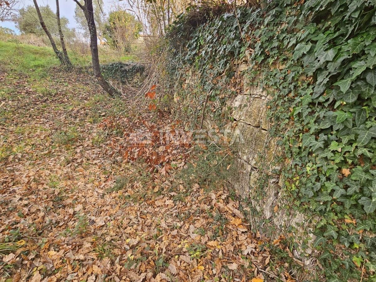 Pola, Veli Vrh, terreno edificabile 2907 m²