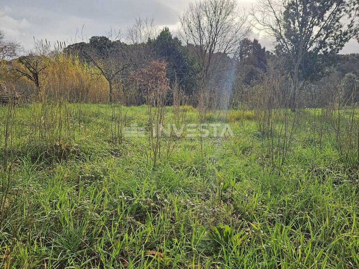 Pola, Veli Vrh, terreno edificabile 2907 m²