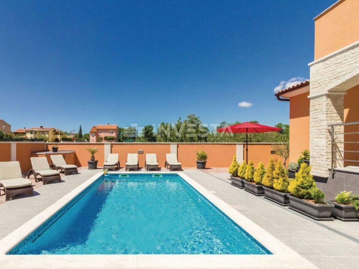 Pula, Villa moderna con piscina, a 5 km dal mare