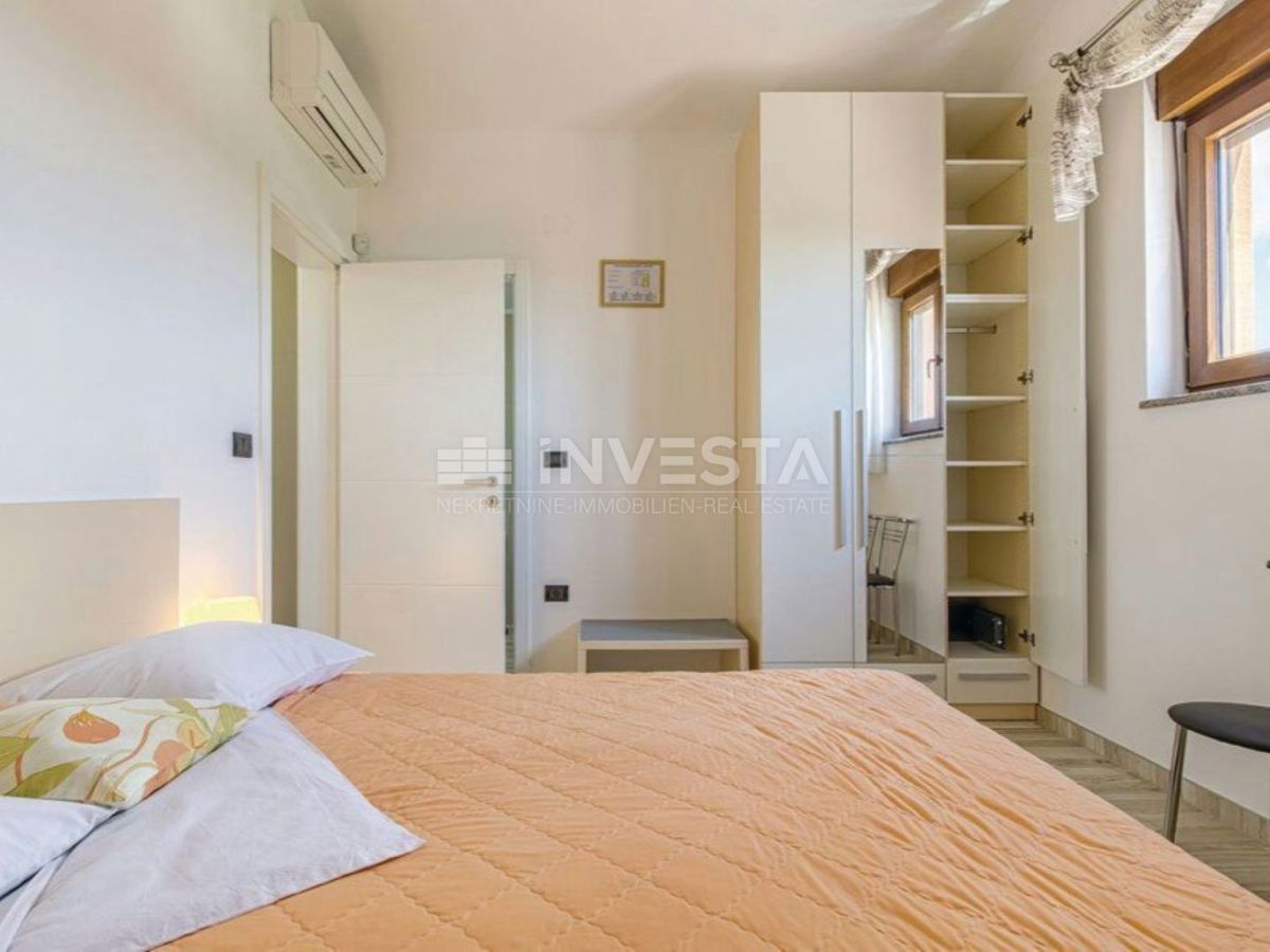 Pula, Villa moderna con piscina, a 5 km dal mare