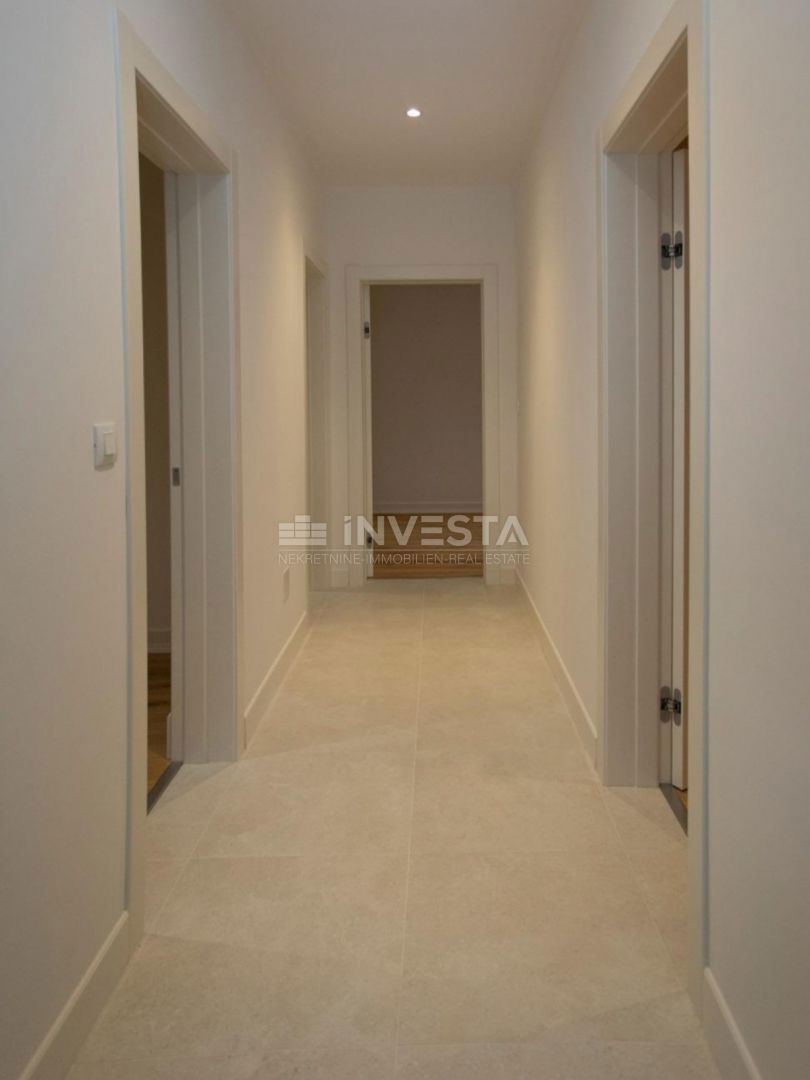 Dintorni di Rovigno, casa a piano terra a basso consumo energetico con piscina