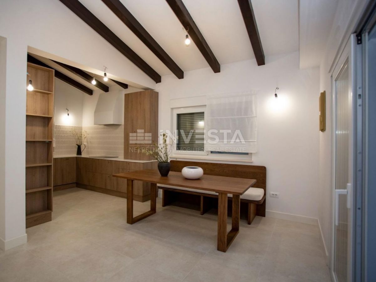 Dintorni di Rovigno, casa a piano terra a basso consumo energetico con piscina