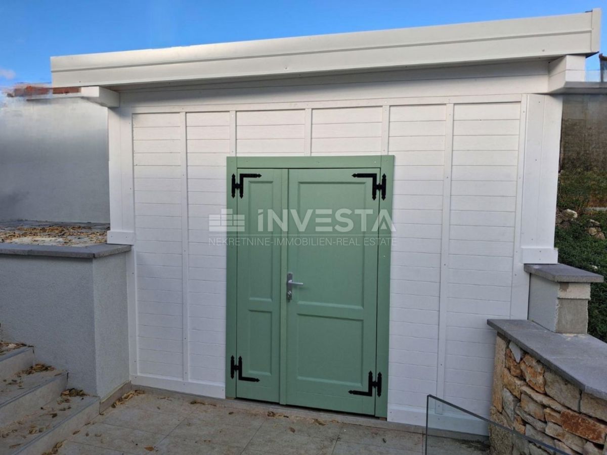 Dintorni di Rovigno, casa a piano terra a basso consumo energetico con piscina