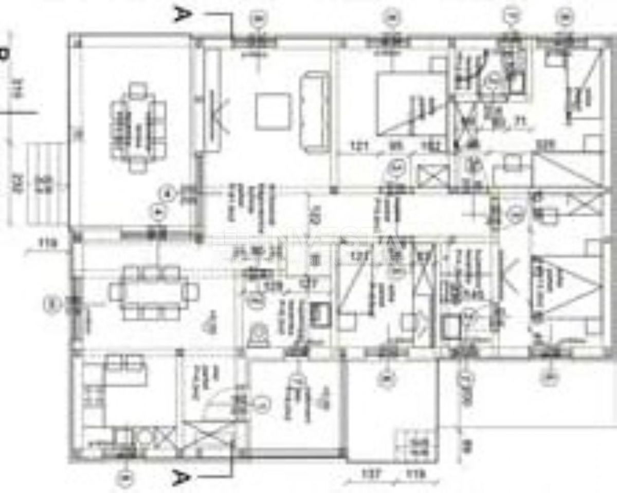 Dintorni di Rovigno, casa a piano terra a basso consumo energetico con piscina