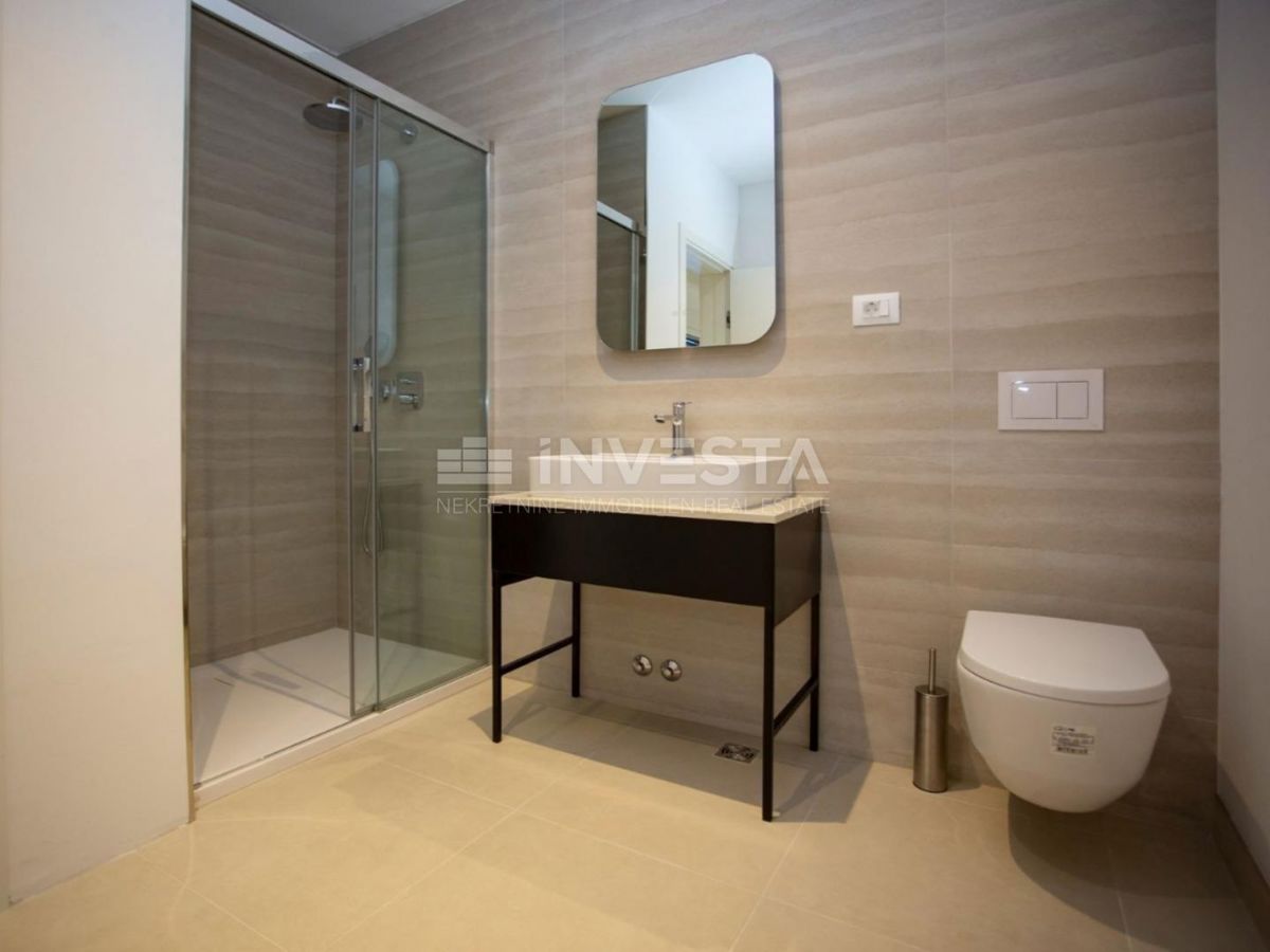 Dintorni di Rovigno, casa a piano terra a basso consumo energetico con piscina