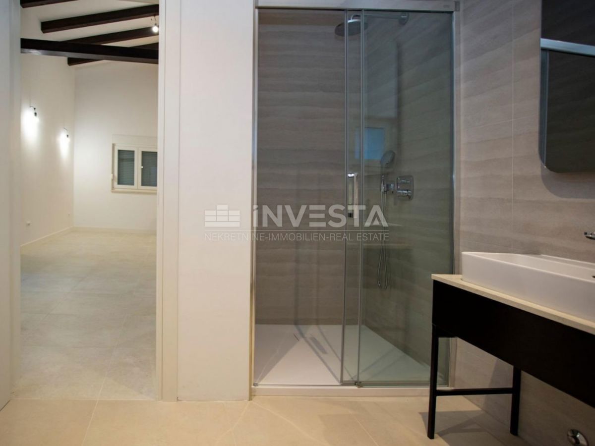 Dintorni di Rovigno, casa a piano terra a basso consumo energetico con piscina