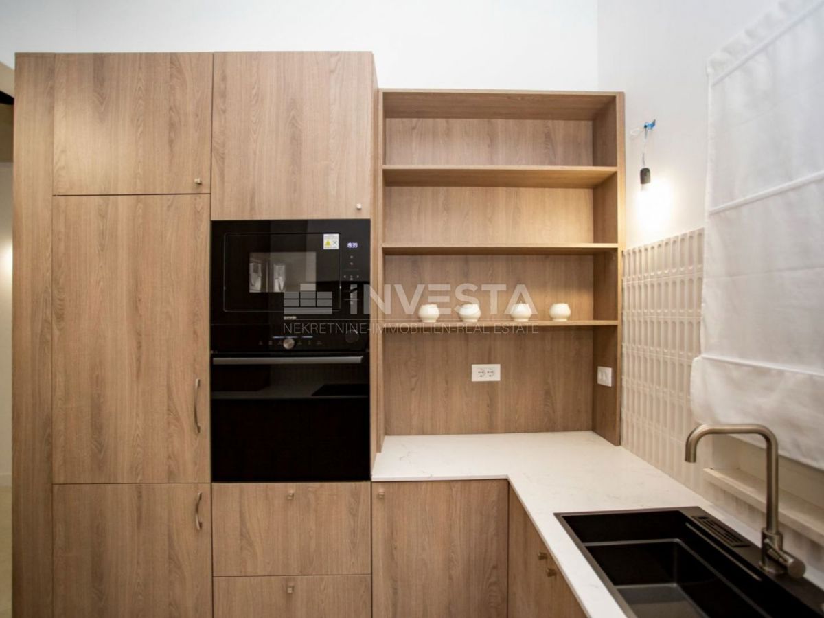 Dintorni di Rovigno, casa a piano terra a basso consumo energetico con piscina