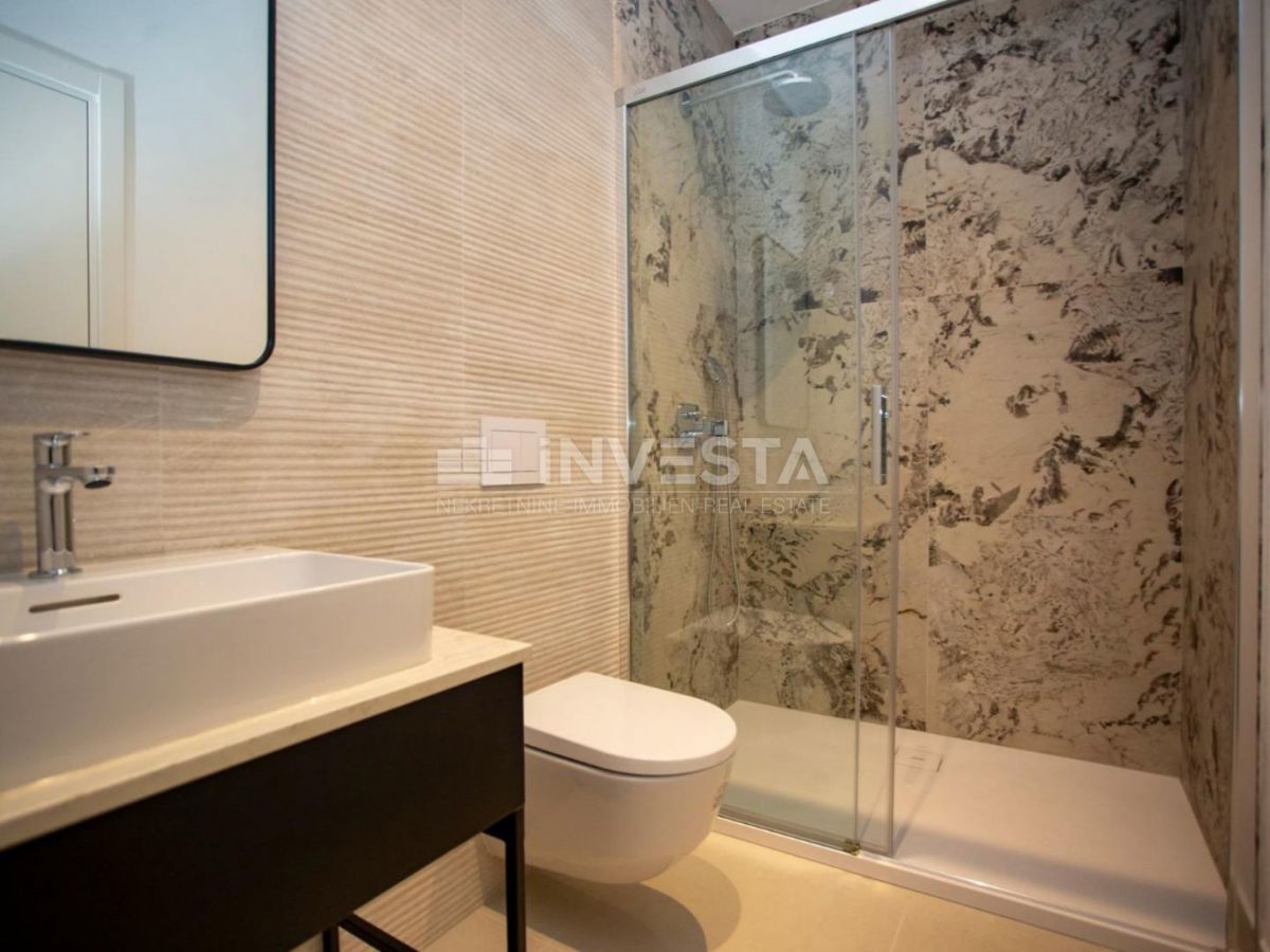 Dintorni di Rovigno, casa a piano terra a basso consumo energetico con piscina