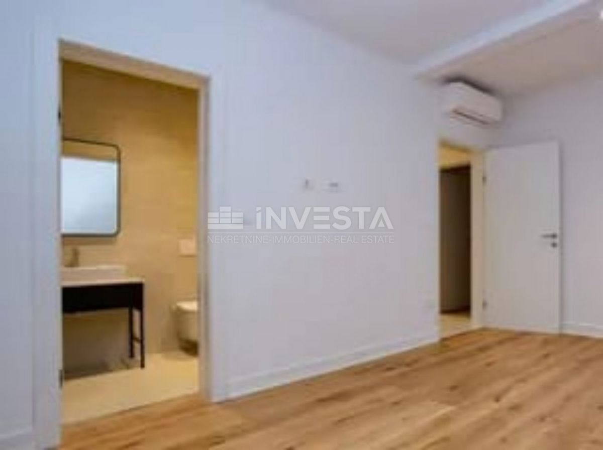 Dintorni di Rovigno, casa a piano terra a basso consumo energetico con piscina