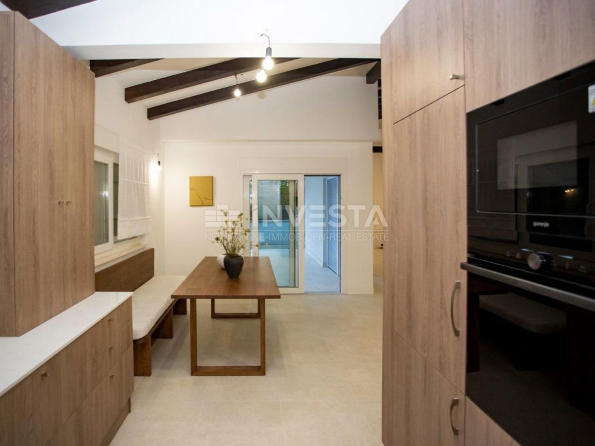 Dintorni di Rovigno, casa a piano terra a basso consumo energetico con piscina