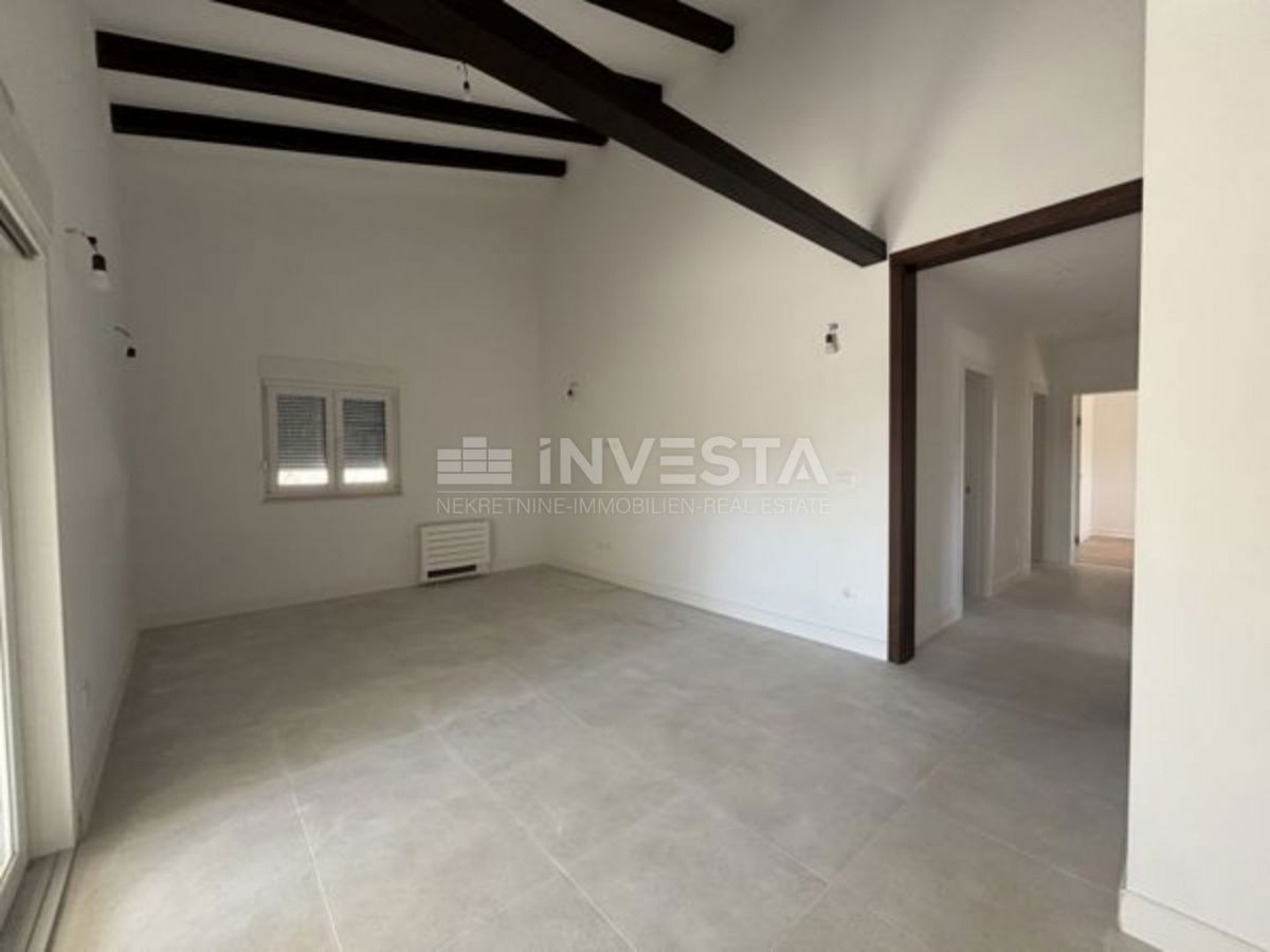 Dintorni di Rovigno, casa a piano terra a basso consumo energetico con piscina