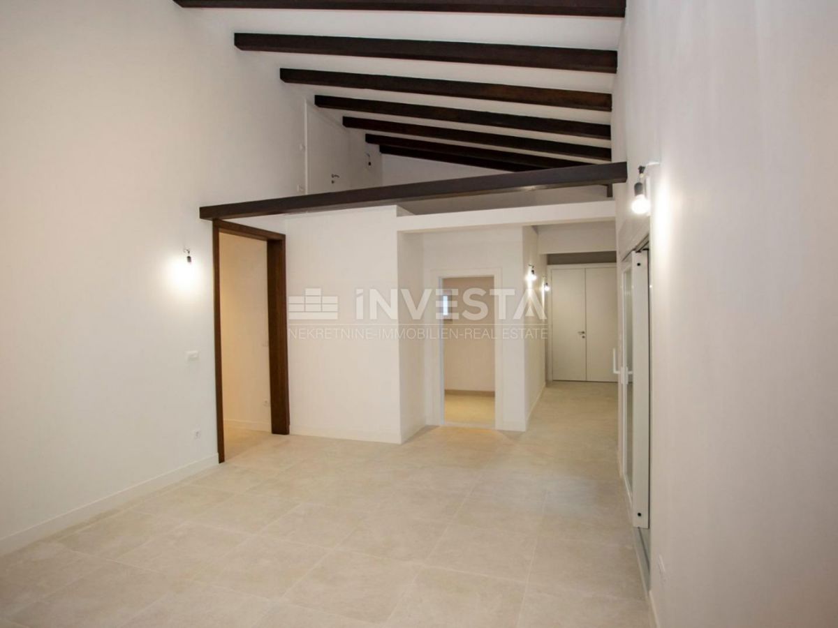 Dintorni di Rovigno, casa a piano terra a basso consumo energetico con piscina