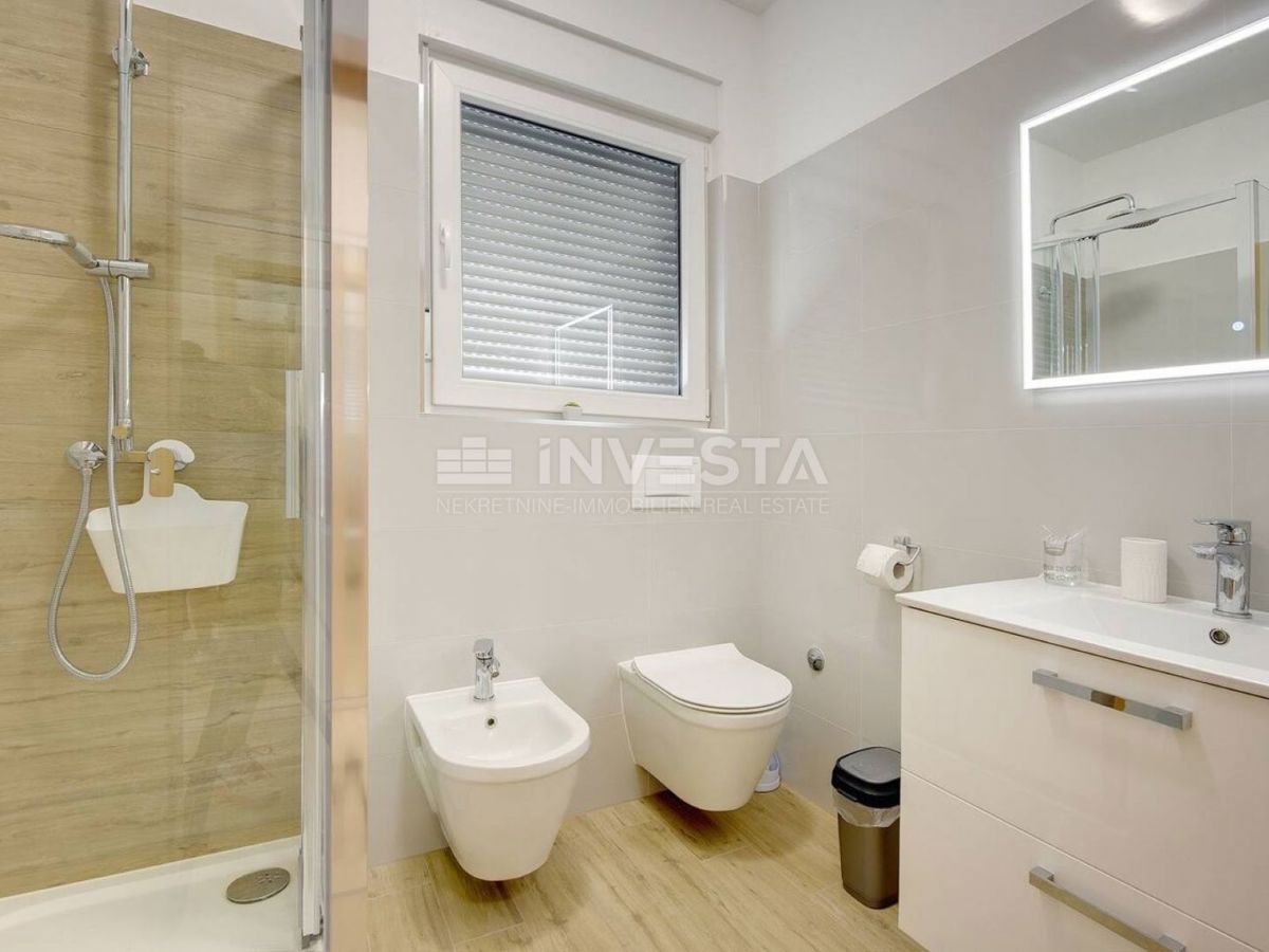 Casa indipendente di nuova costruzione con piscina nei dintorni di Pola