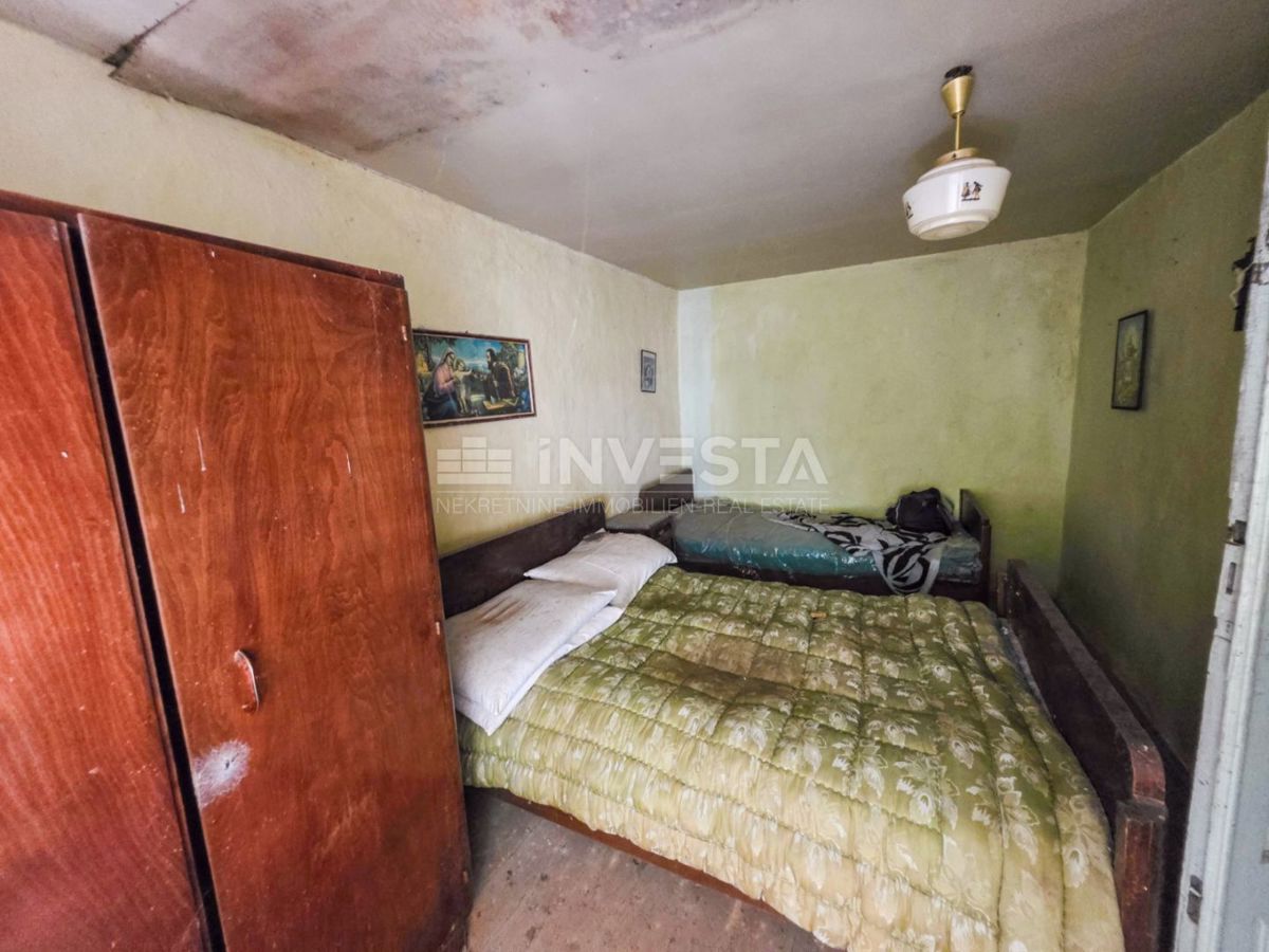 Zona di Vodnjan, autentica casa in pietra istriana con cortile