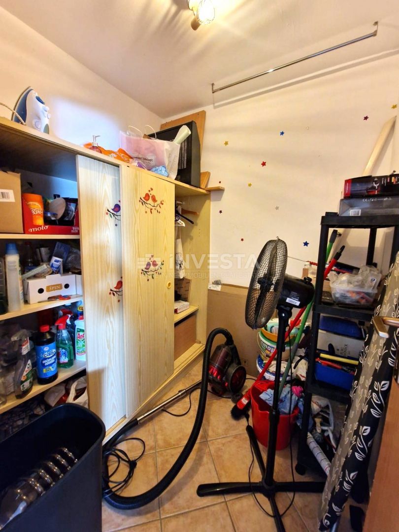 Pola Conveniente – vicino al centro città, zona tranquilla, appartamento con 3 camere