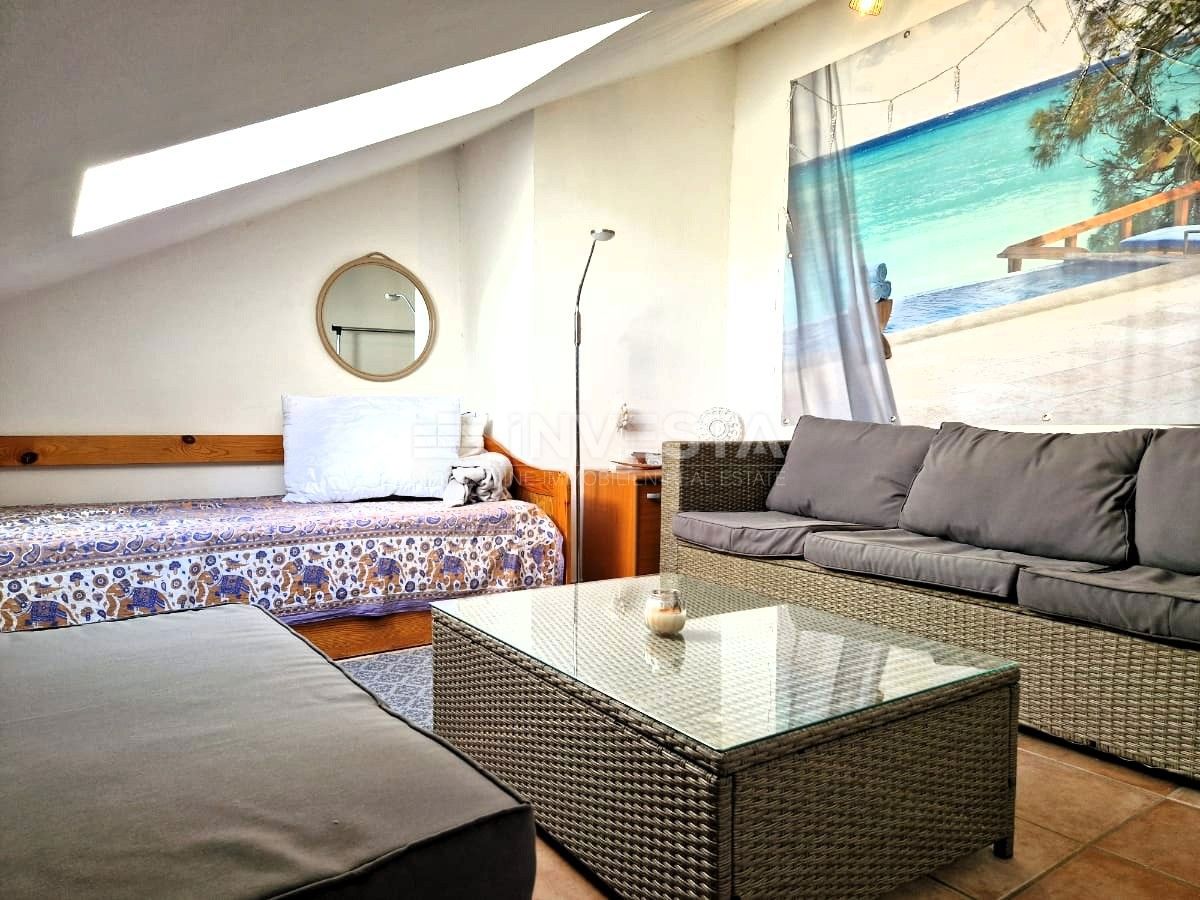 Pola Conveniente – vicino al centro città, zona tranquilla, appartamento con 3 camere