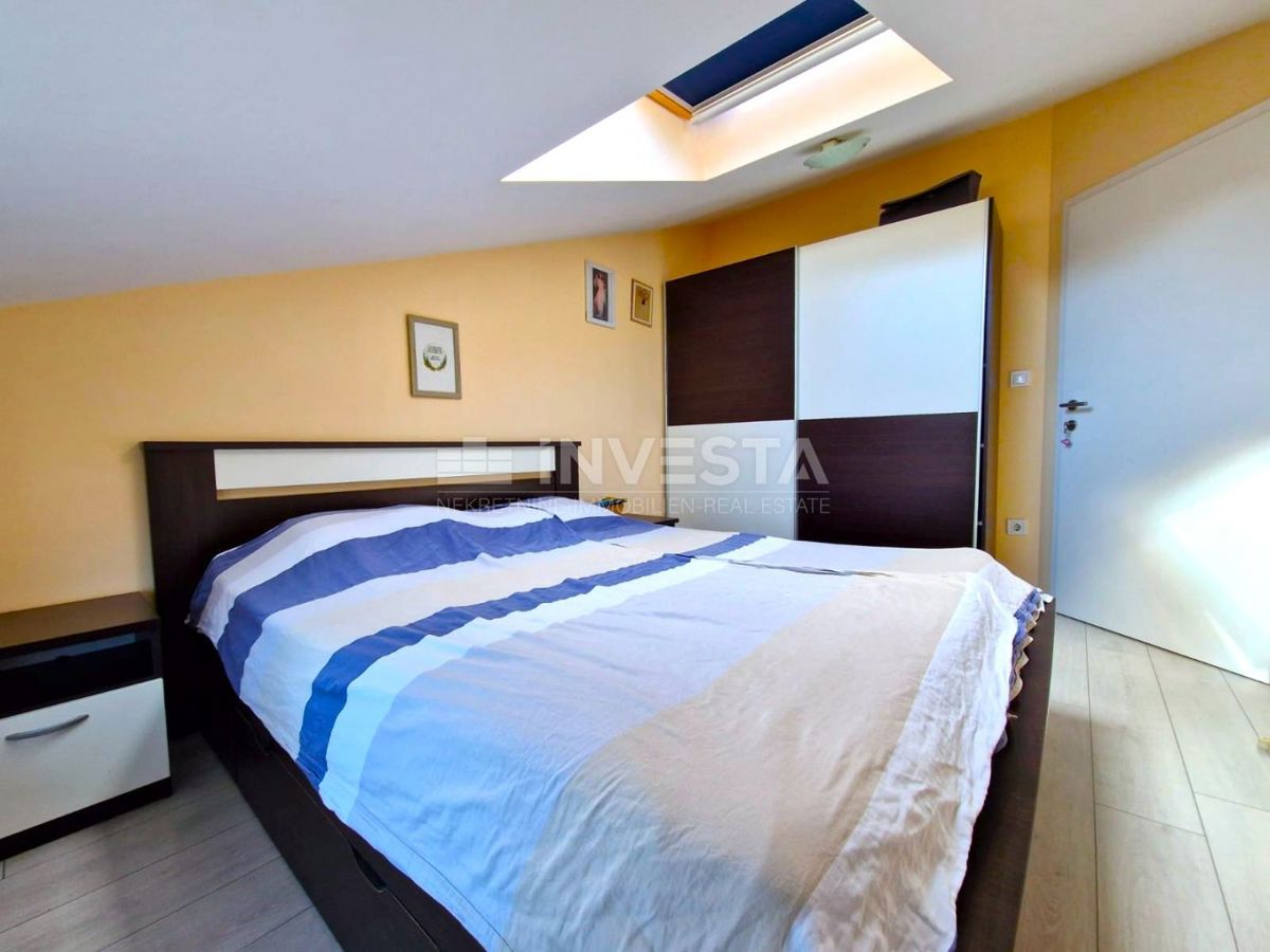 Appartamento – 3 camere da letto, 2 bagni, parcheggio, certificato di agibilità, ascensore