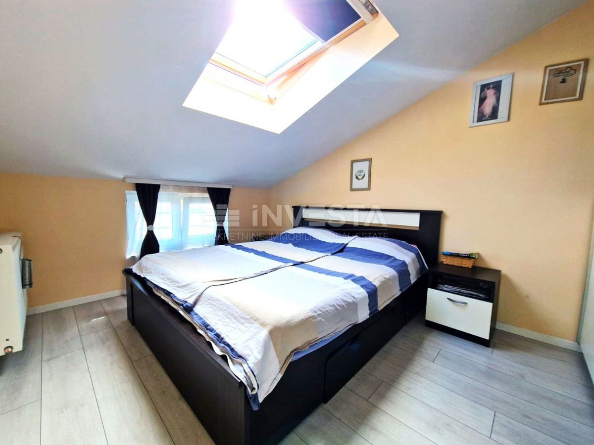 Appartamento – 3 camere da letto, 2 bagni, parcheggio, certificato di agibilità, ascensore