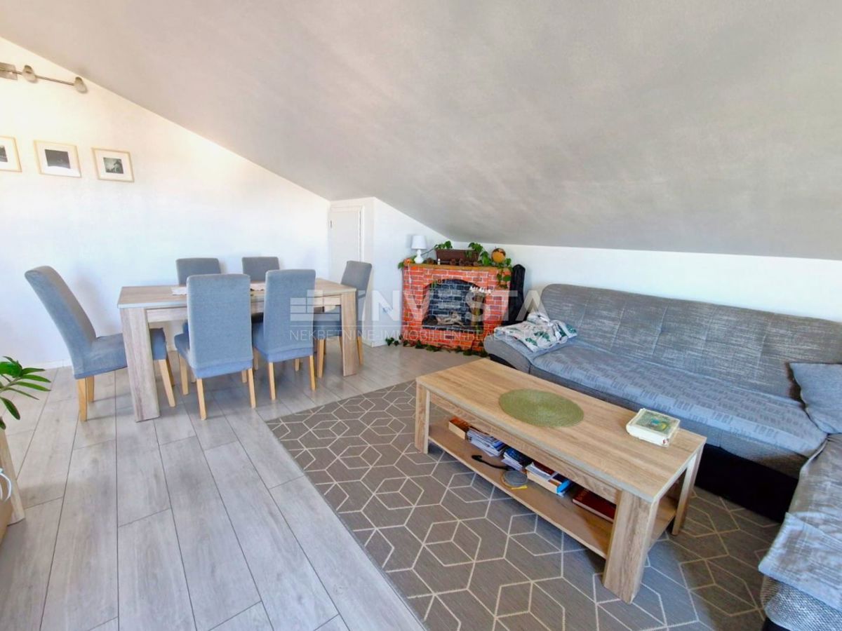 Appartamento – 3 camere da letto, 2 bagni, parcheggio, certificato di agibilità, ascensore