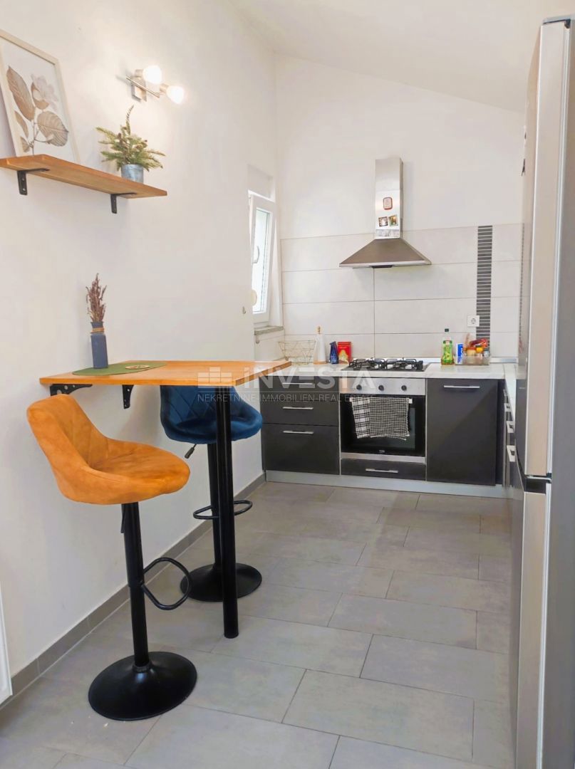 Appartamento – 3 camere da letto, 2 bagni, parcheggio, certificato di agibilità, ascensore