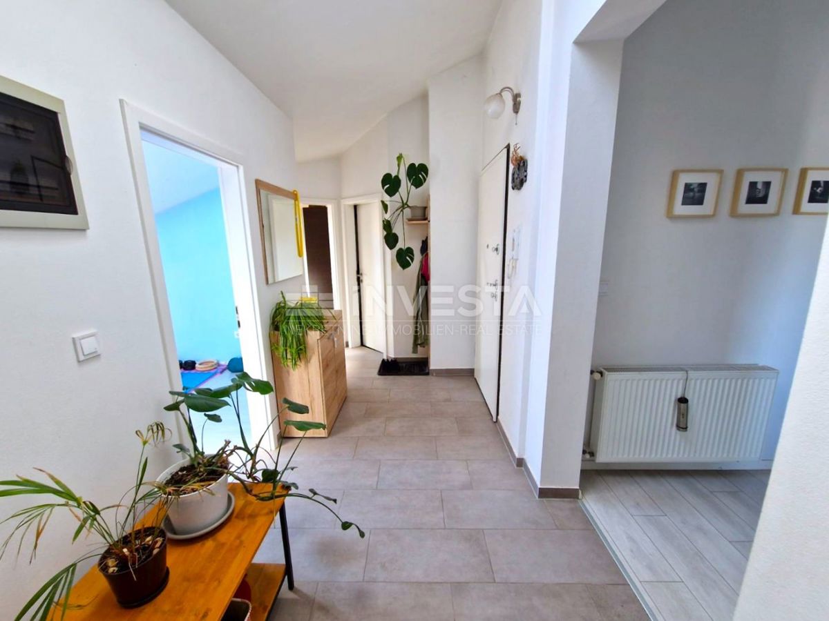 Appartamento – 3 camere da letto, 2 bagni, parcheggio, certificato di agibilità, ascensore