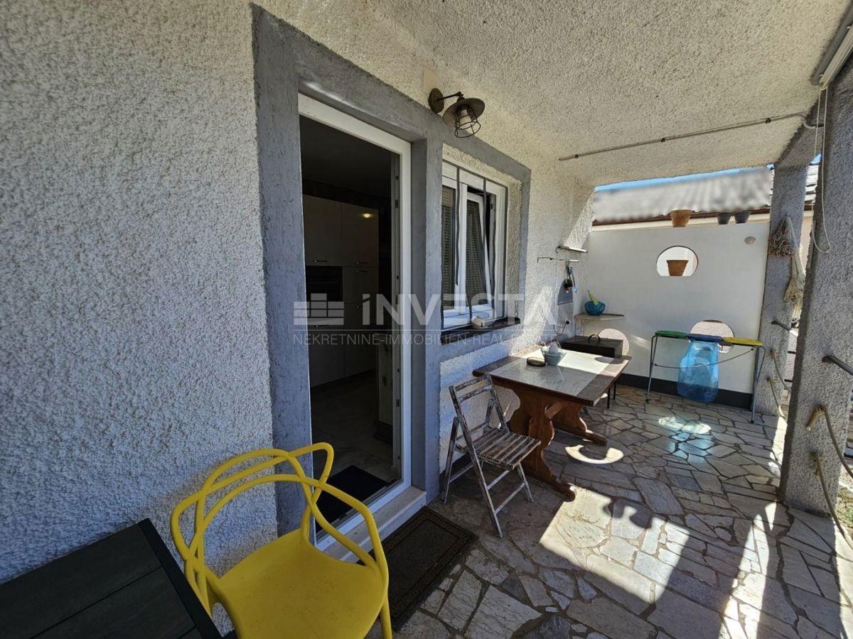 Fažana, casa con due appartamenti separati, vicino al centro e alle spiagge