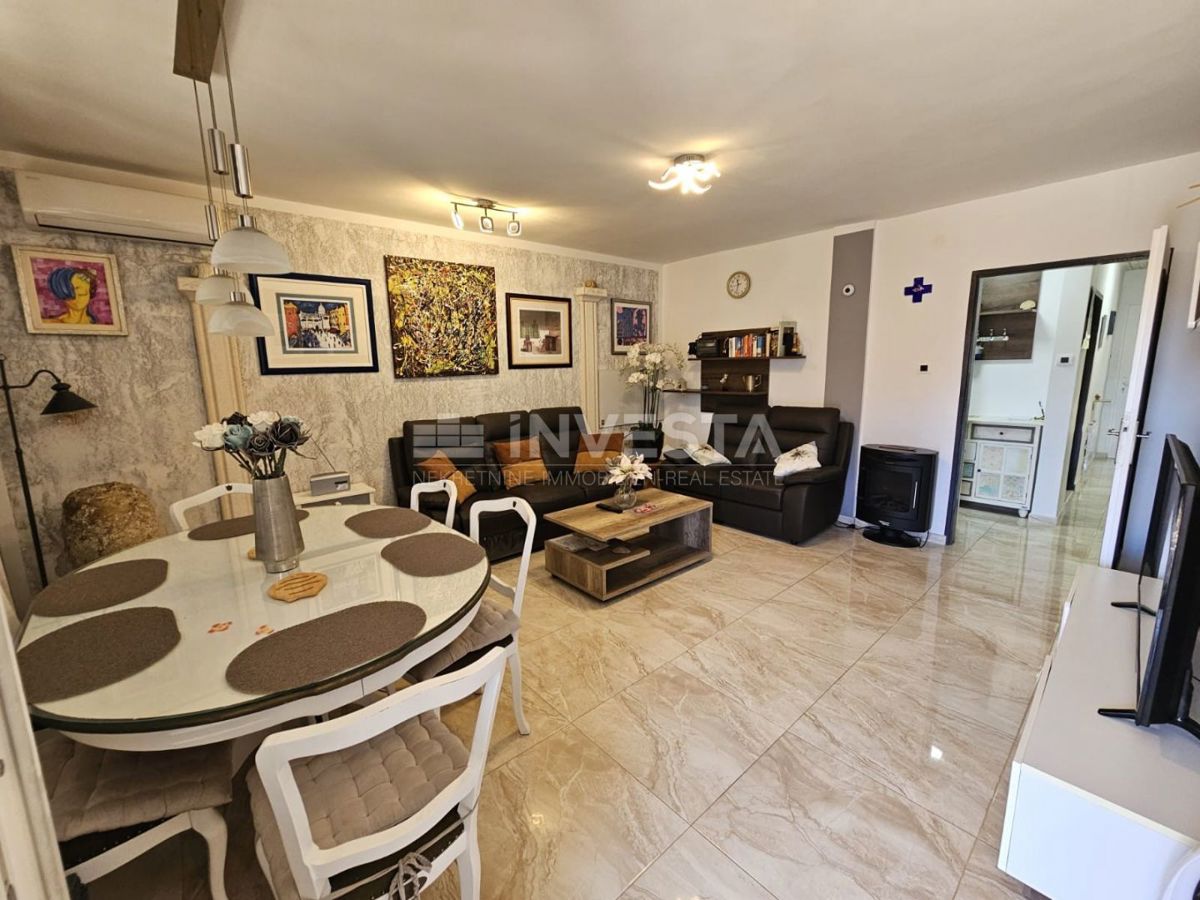 Fažana, casa con due appartamenti separati, vicino al centro e alle spiagge