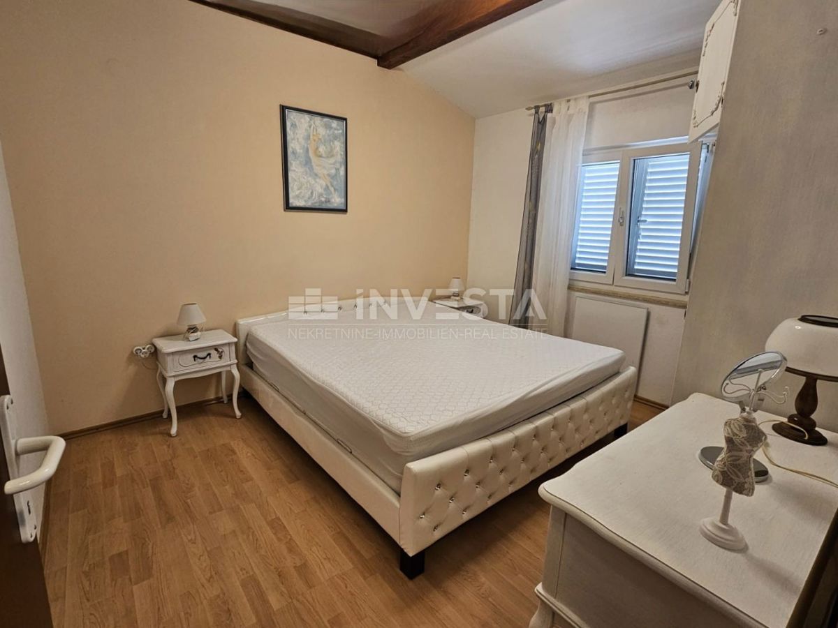 Fažana, casa con due appartamenti separati, vicino al centro e alle spiagge